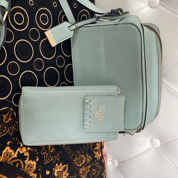 Van Heusen purse with free baggit wallet of the same colour - Picture 4 of 8